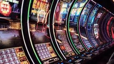 When is the Best Time to Play Slot Games?